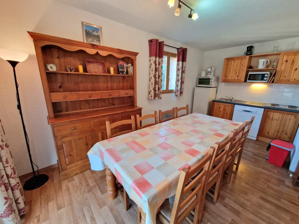 4 pièces bien situé 6/8 personnes 65 m²