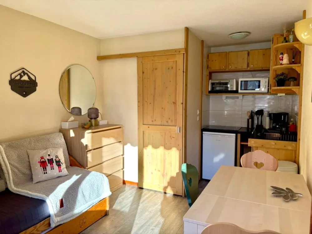 Studio 3 personnes en plein coeur station 19m²