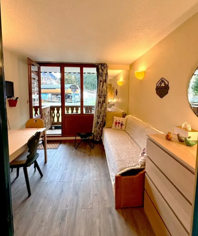 Studio 3 personnes en plein coeur station 19m²
