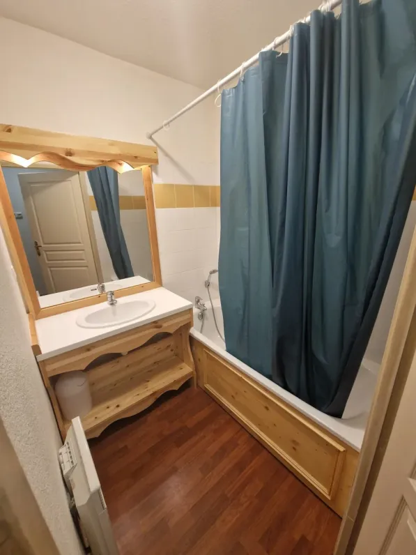 2 pièces pour 4 personnes proche remontées