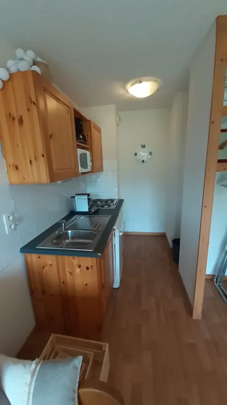 2 pièces 4 personnes, bien placé dans la station