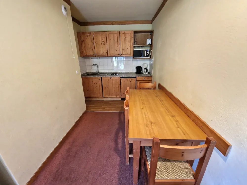 2 pièces 4 personnes idéalement situé