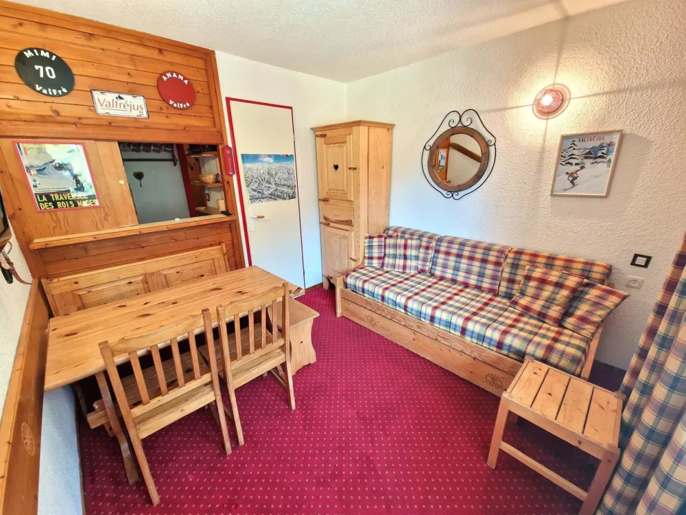 Studio 3 personnes en plein coeur station 19m²