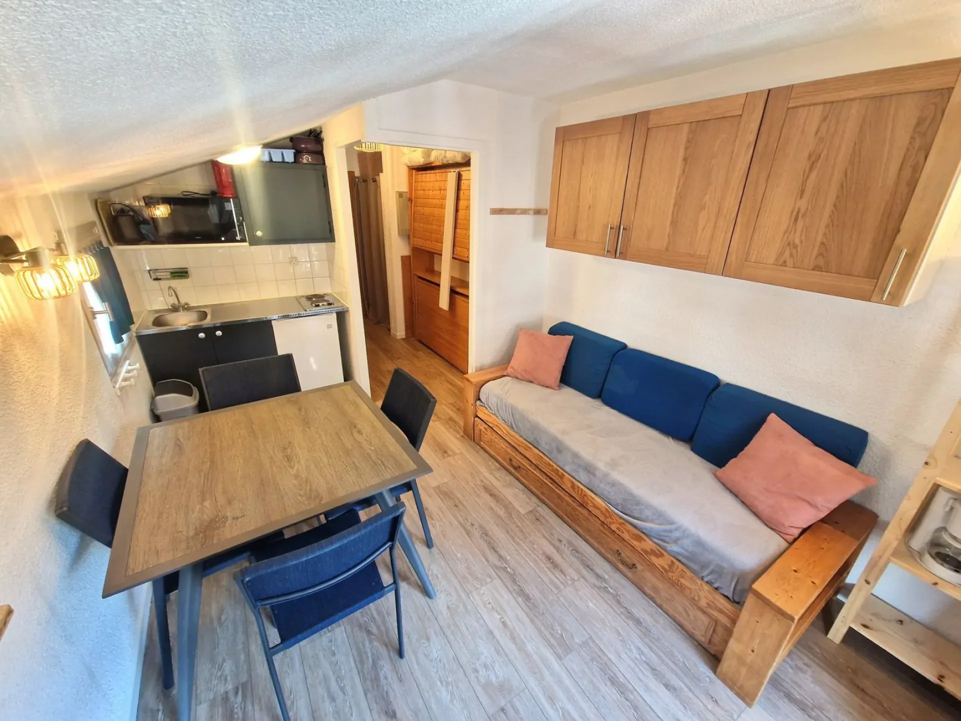 Studio 3 personnes en plein coeur station 19m²