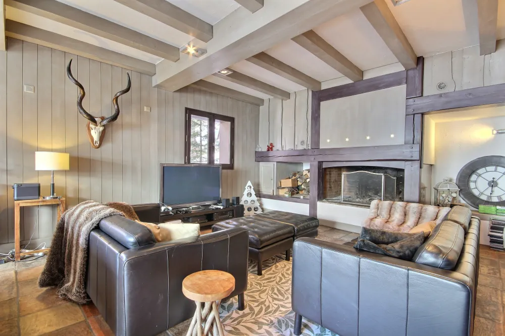 Chalet black pearl