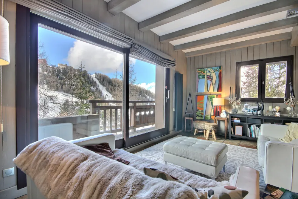 Chalet black pearl