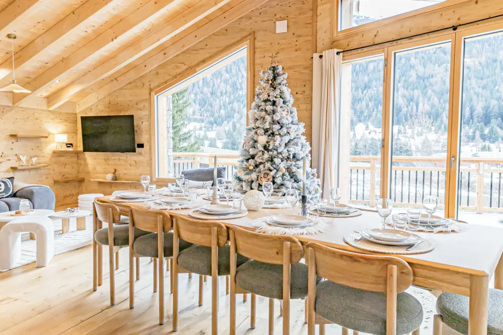 Salle à manger conviviale propice aux moments uniques partagés