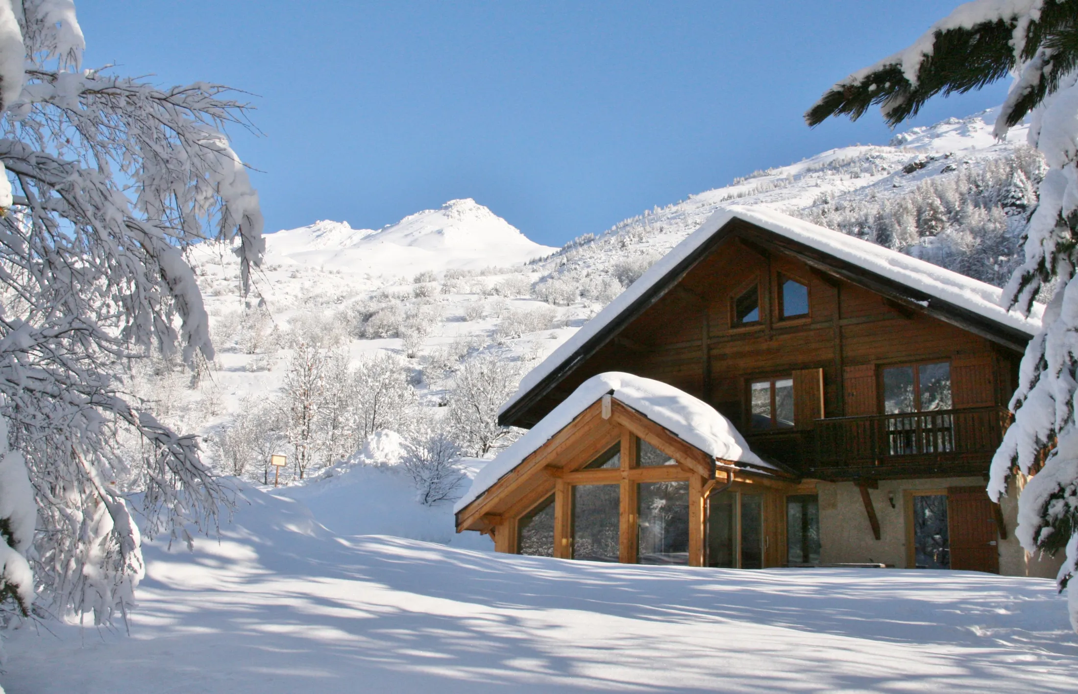 Chalet Derborence 
Chalet familial, dans un village calme de Serre-Chevalier, 5ch, 170m2 11 pers.