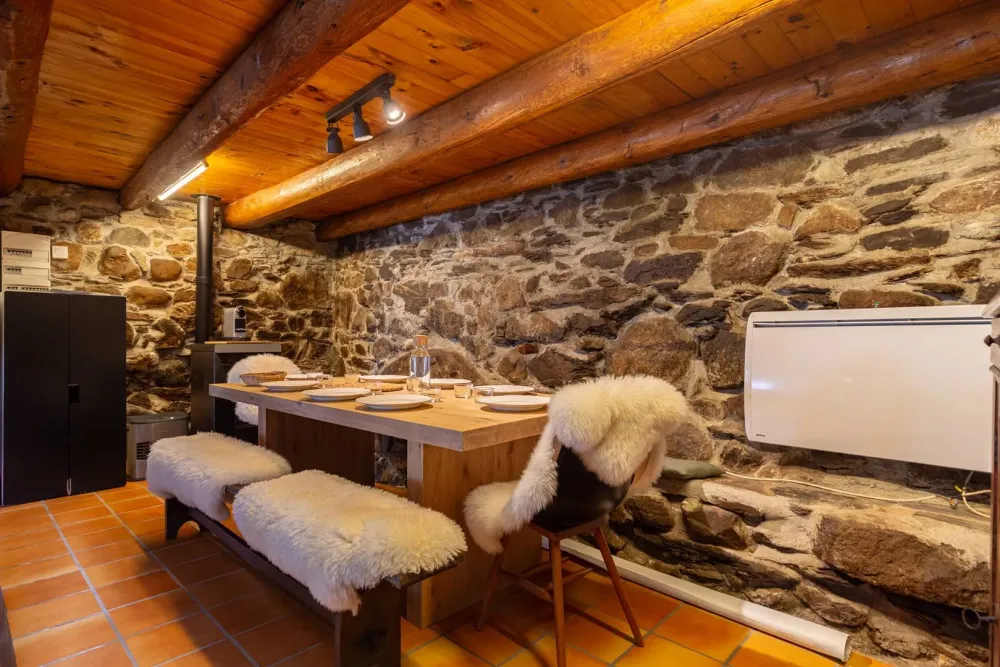 Grange rénovée pour 8 personnes aneran
