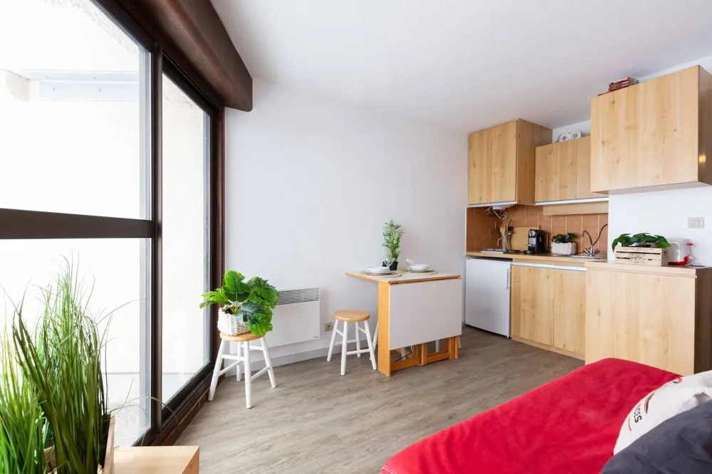 Appartement 6 personnes proches pistes de skis pla d'adet-wifi inclus