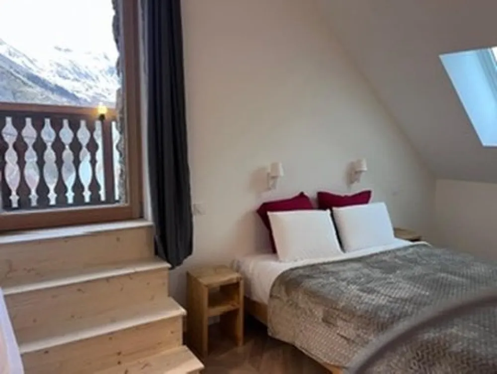 Quartz – cocon duplex 2 personnes, appartement dans une maison de village rénovée, vue meije & skiroom équipé