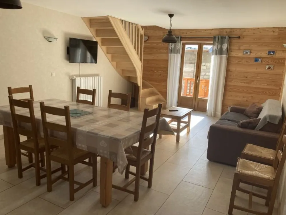 " les alpines 2" - 4 chambres - confort-calme et bien-etre à val-cenis