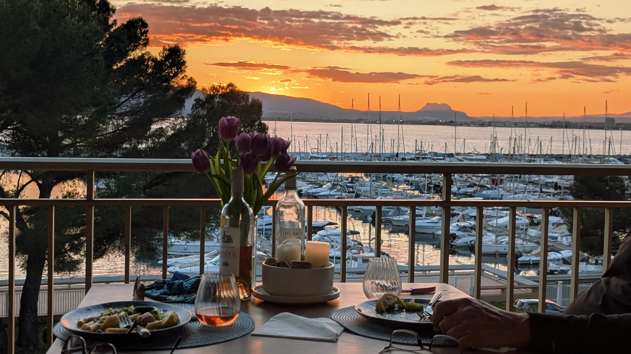 Vue de la terrasse le soir