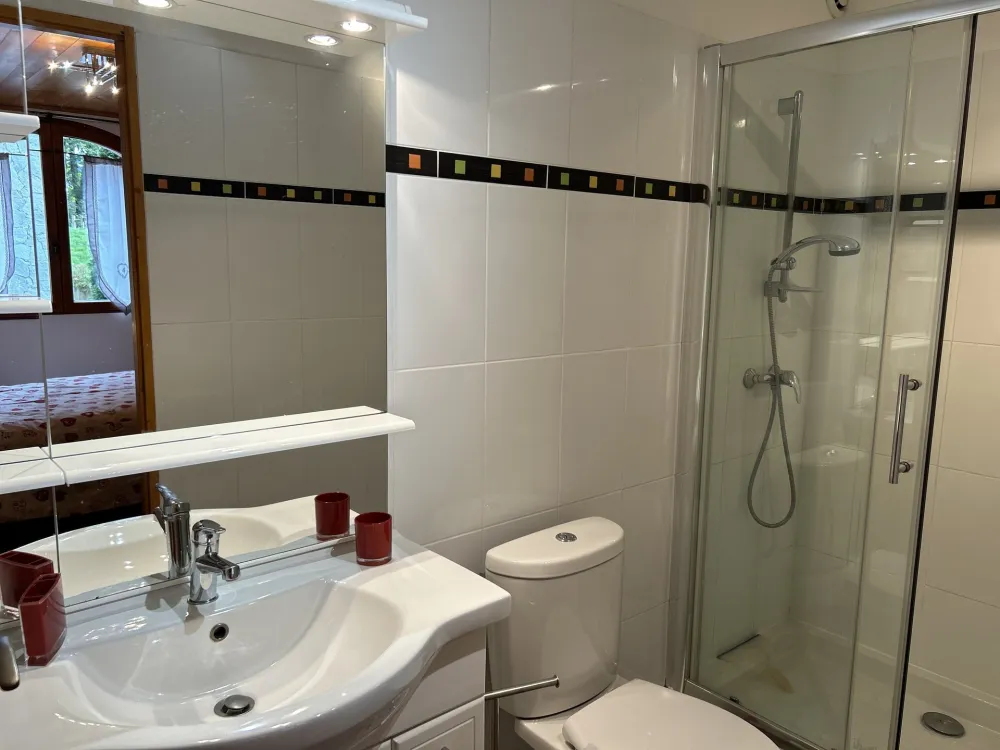 Spacieux appartement à 5 minutes à pied du village