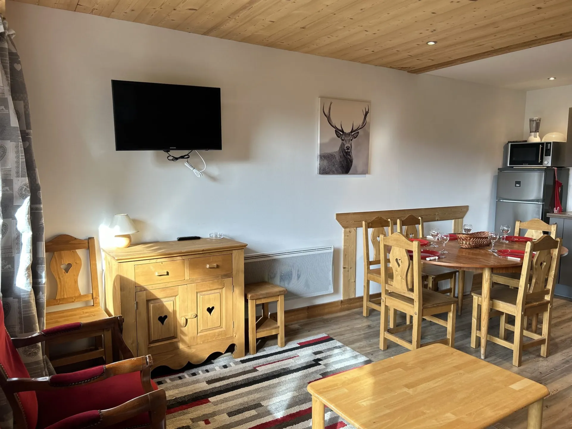 Appartement entièrement rénové, à quelques mètres