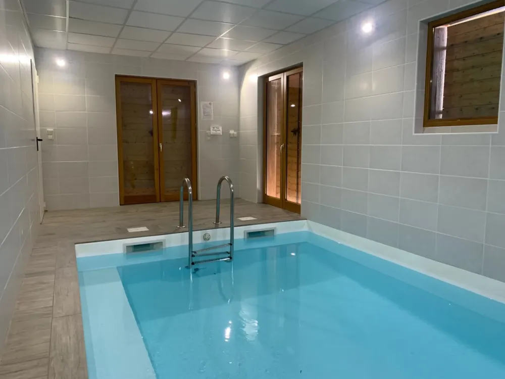 Gite multriman piscine intérieure sauna sports jeux