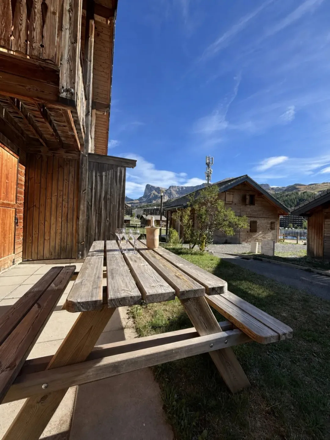 Demi chalet avec vue sur les pistes