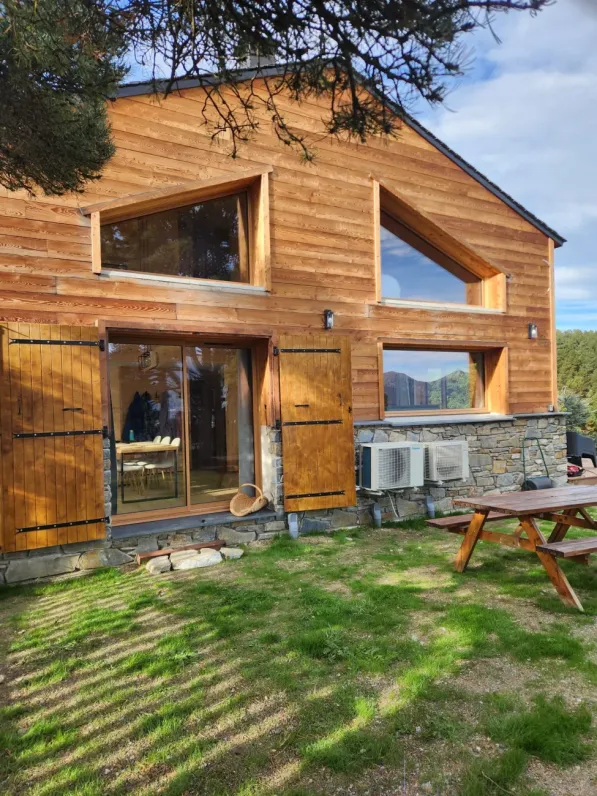 Chalet neuf à font romeu en lisiére de forêt