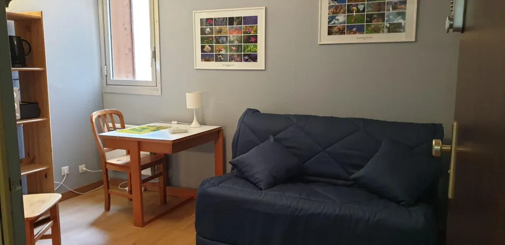 Studette 2 pers pied des pistes residence cote brune