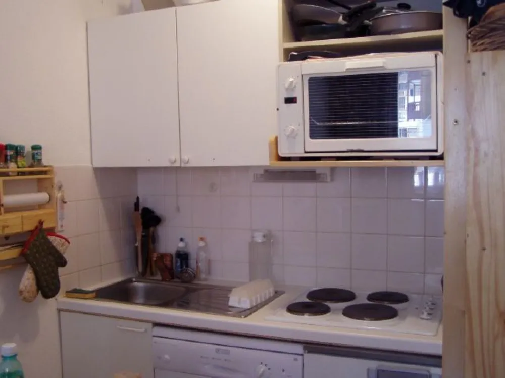 vue d'ensemble sur le coin cuisine