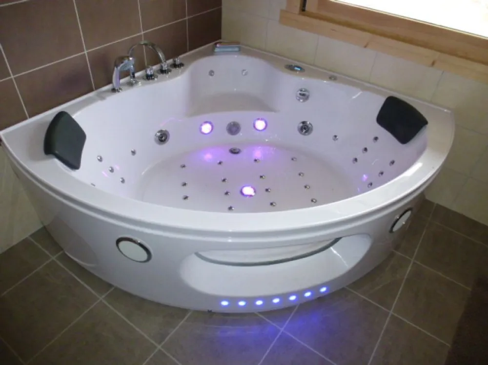 espace balnéo avec leds chromothérapie et musique