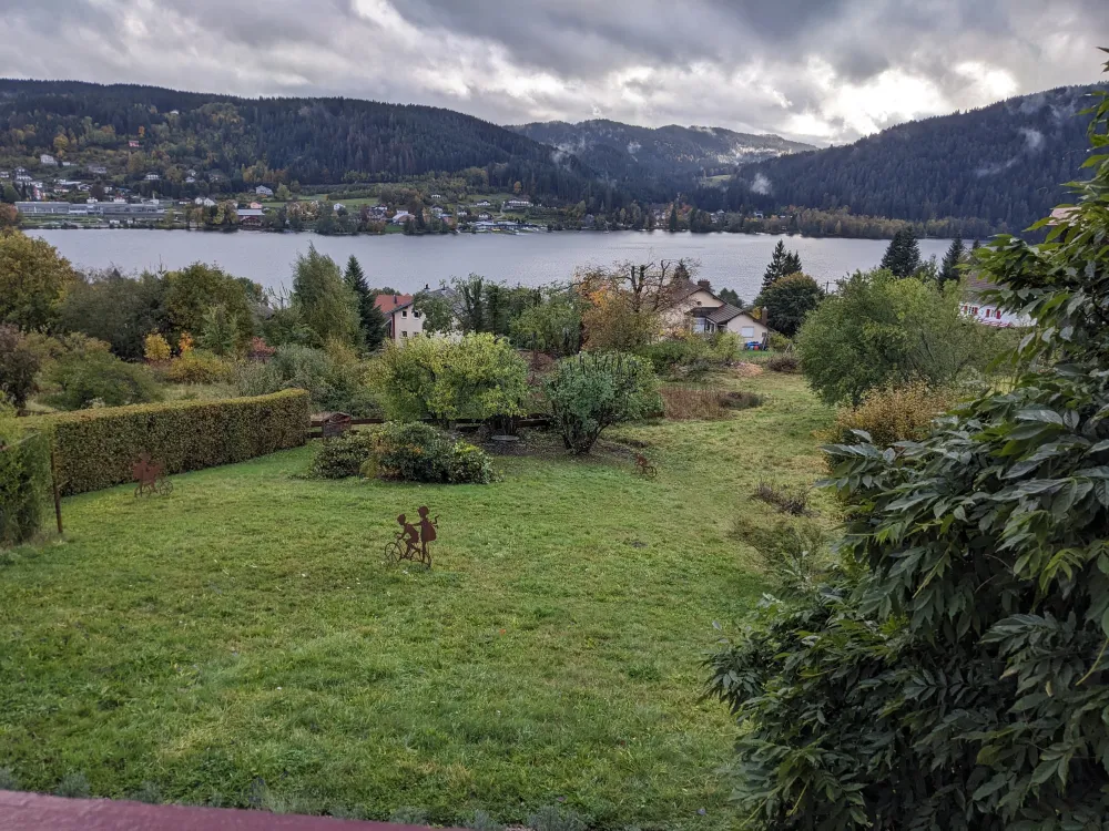 Vue sur le lac
Toutes les pièces sont face au lac!