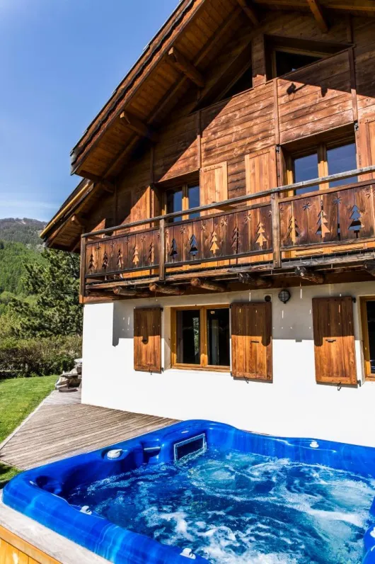 Le jacuzzi fonctionne toute l'année.