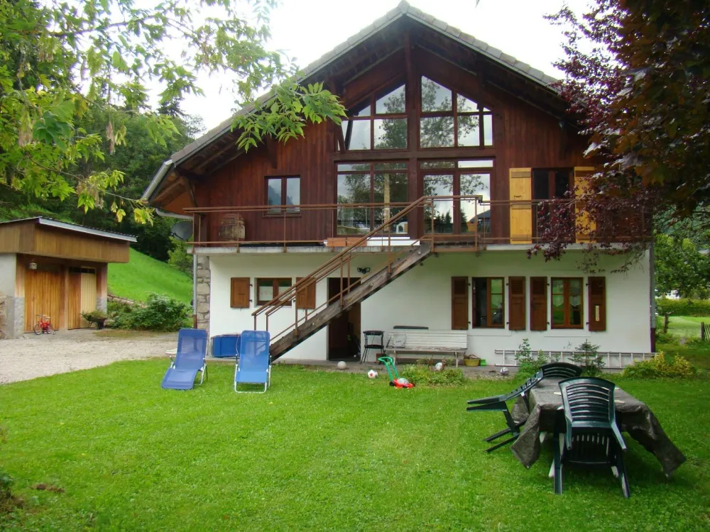 vue générale du chalet en été
