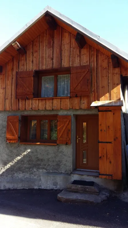 Petite maison mitoyenne