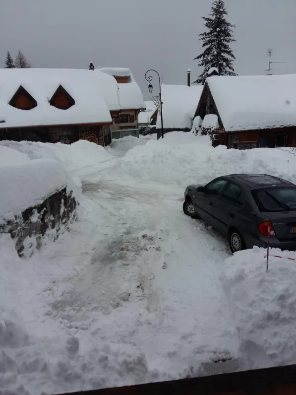 vue sur le parking privé