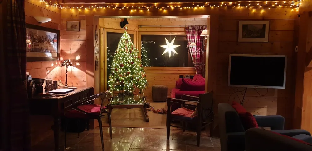 Chalet de luxe traditionnel en bois très belle vue