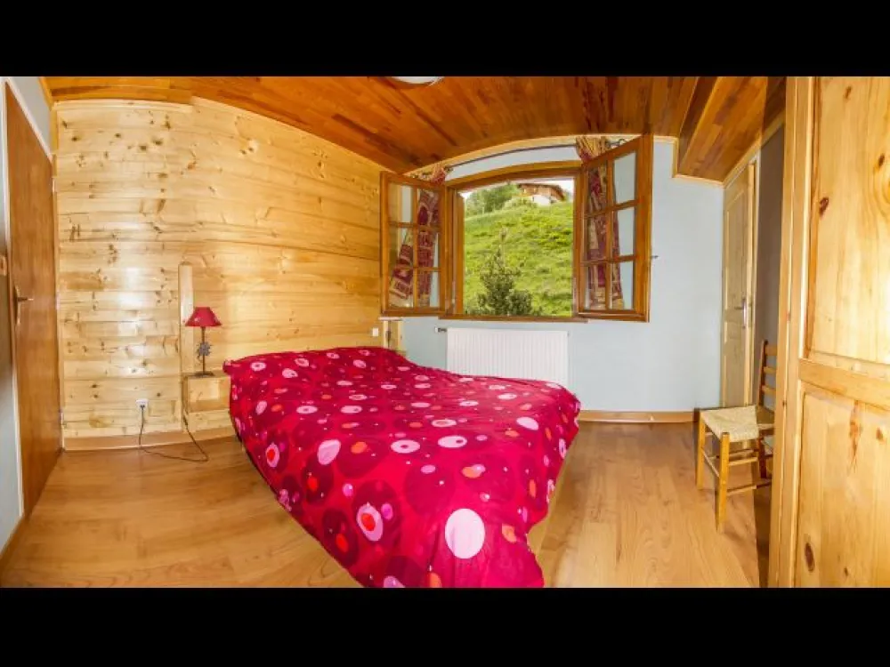 Chambre 12m2 avec salle de bain attenante