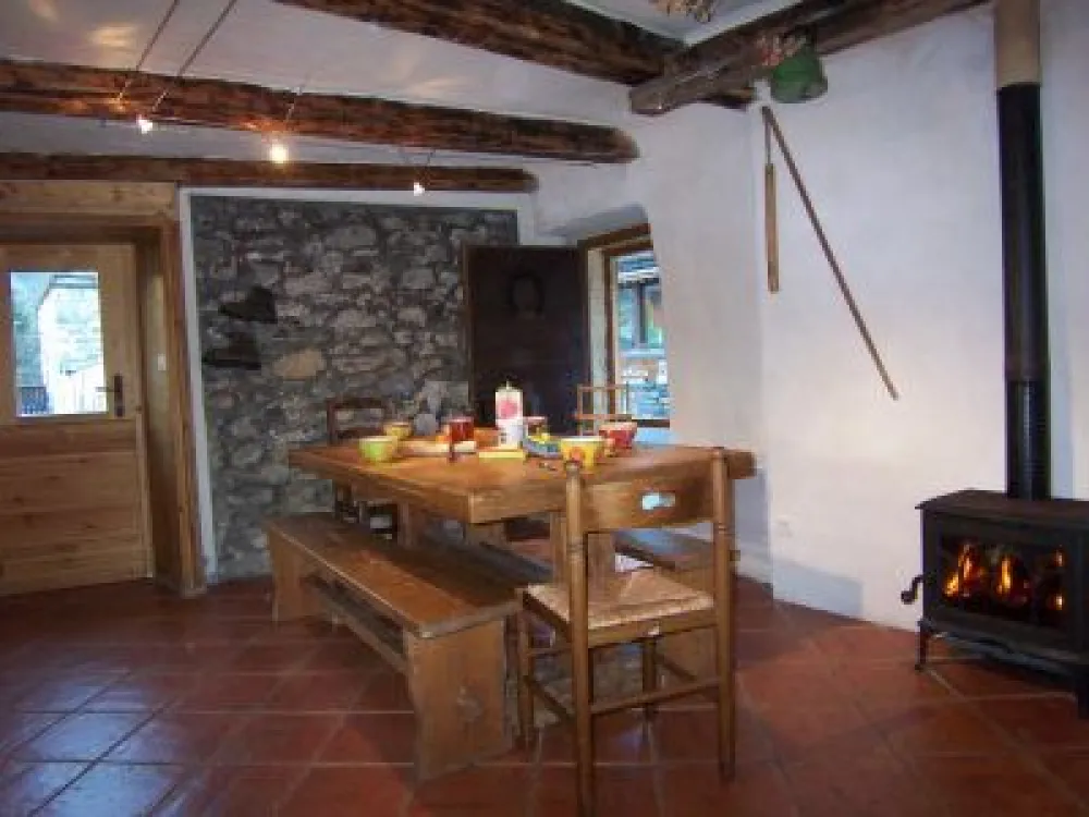 Kitchen,Dinning room