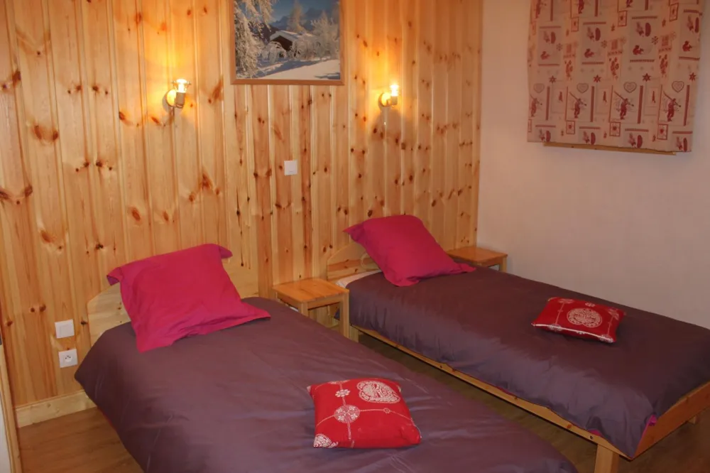 chambre +1 avec 2 lits simple 90x200