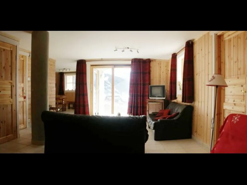 Sallon vue panoramique (TV, DVD, HIFI...)