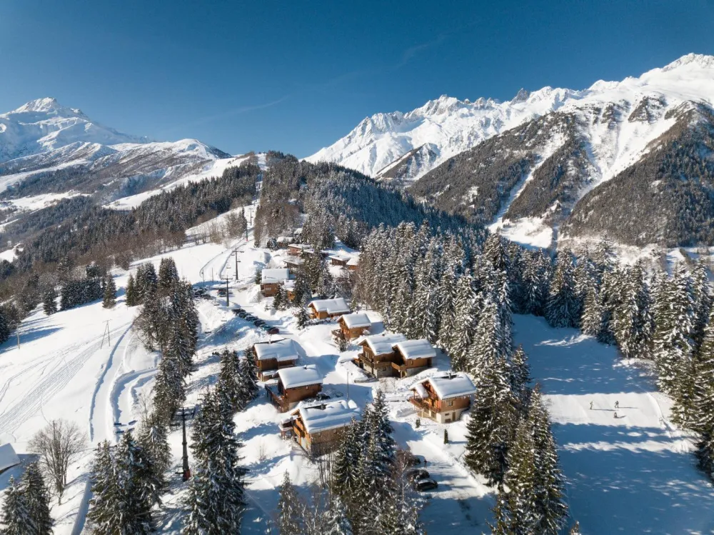 LE CHALET EN BORDURE DE PISTE