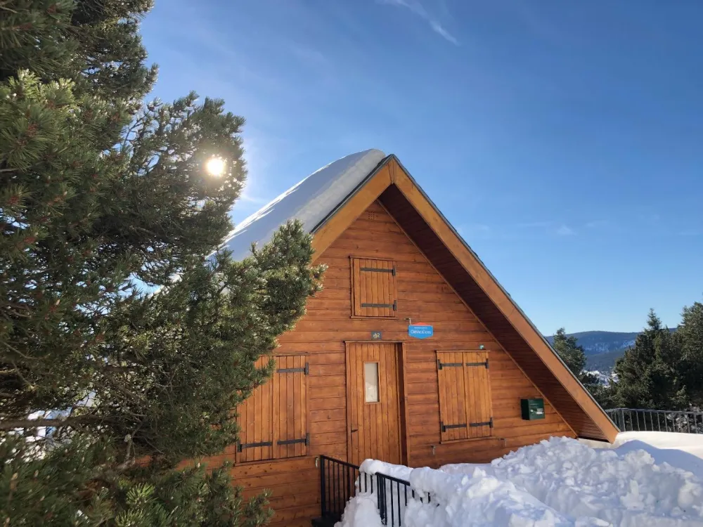 Le chalet « Clévacances 3 clés «  en hiver. 