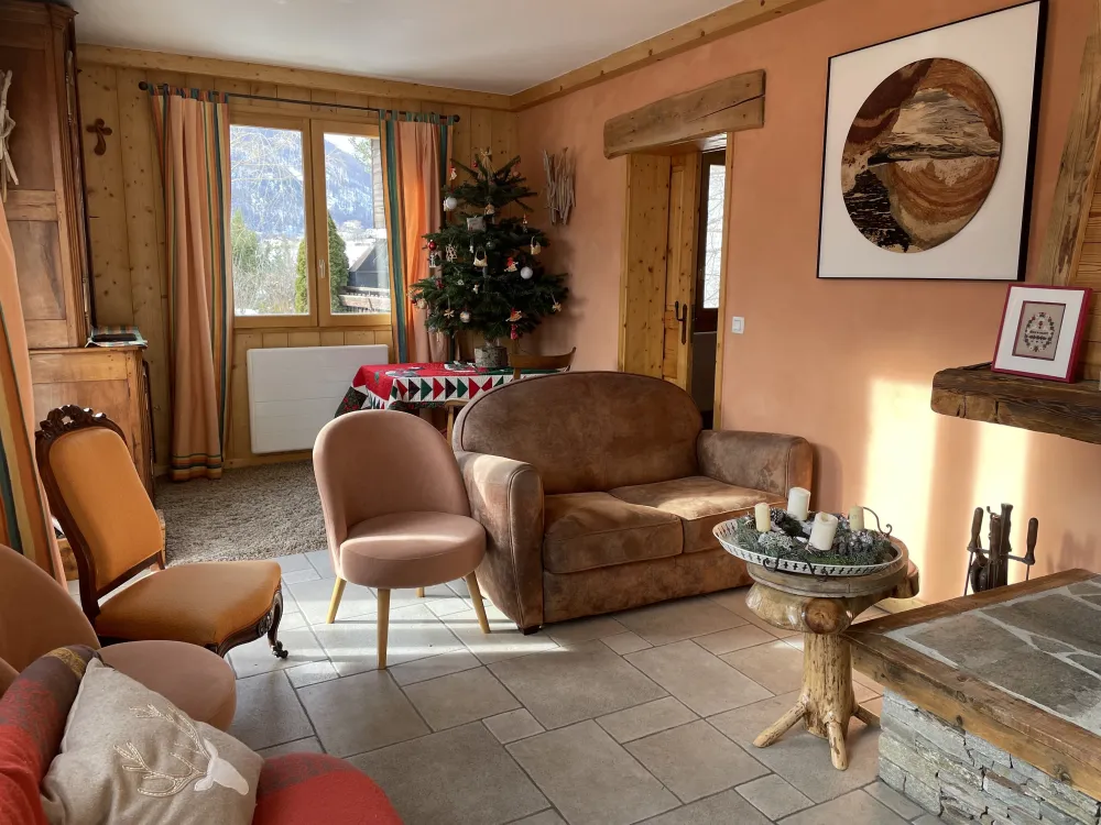 Au laurau, le ski sans voiture dans une grande maison comme chez vous