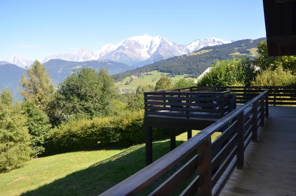 Chalet très chaleureux avec vue exceptionnelle sur chaîne du mt blanc