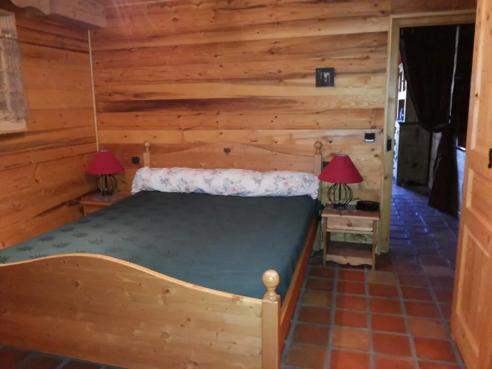 chambre avec lit 180 cm
