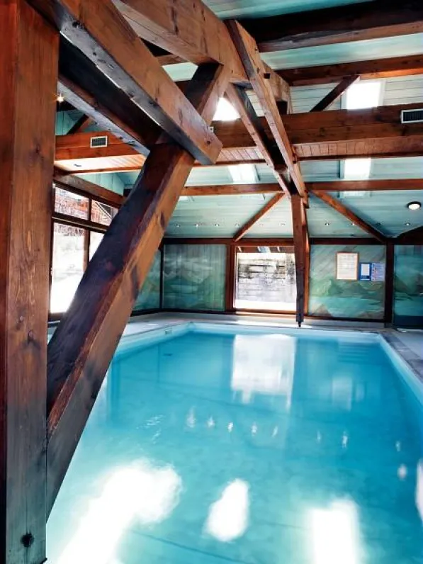 Free heated swimming pool in the Residence