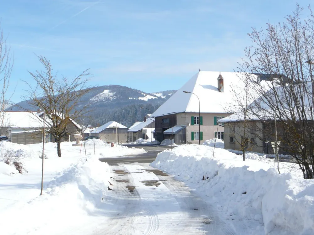 En arrivant depuis Mouthe