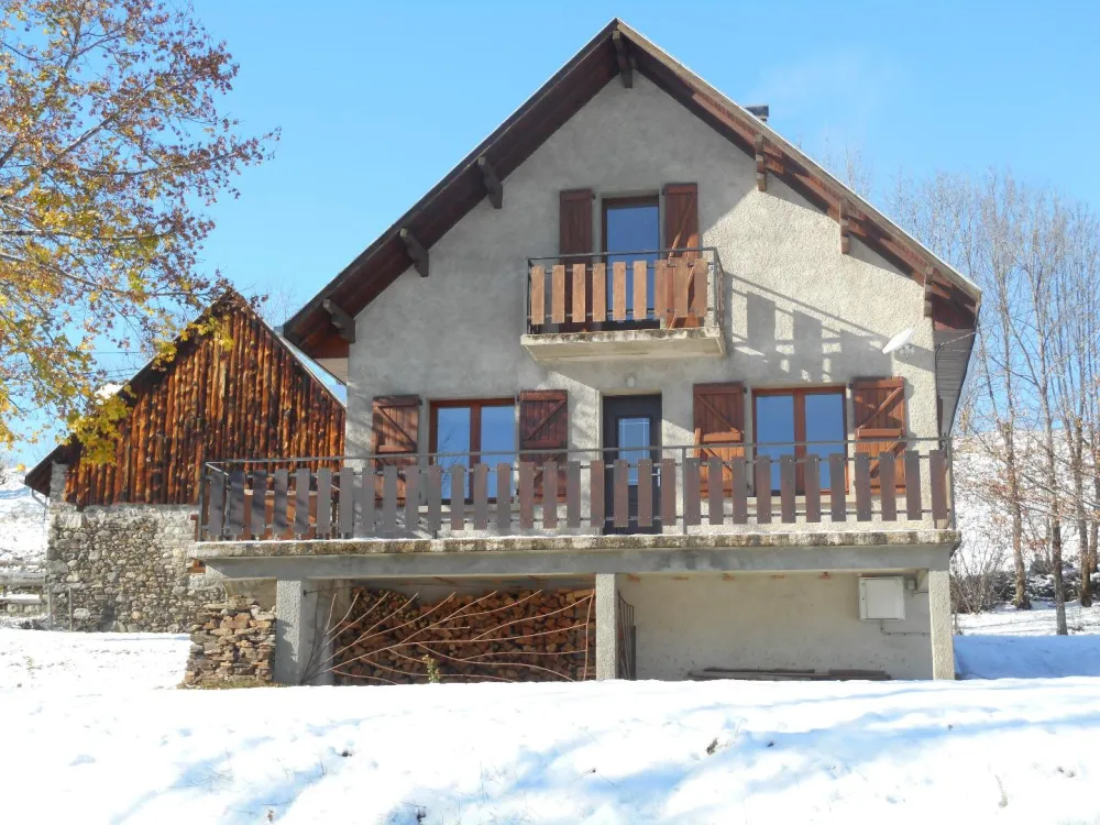 Le chalet en hiver
