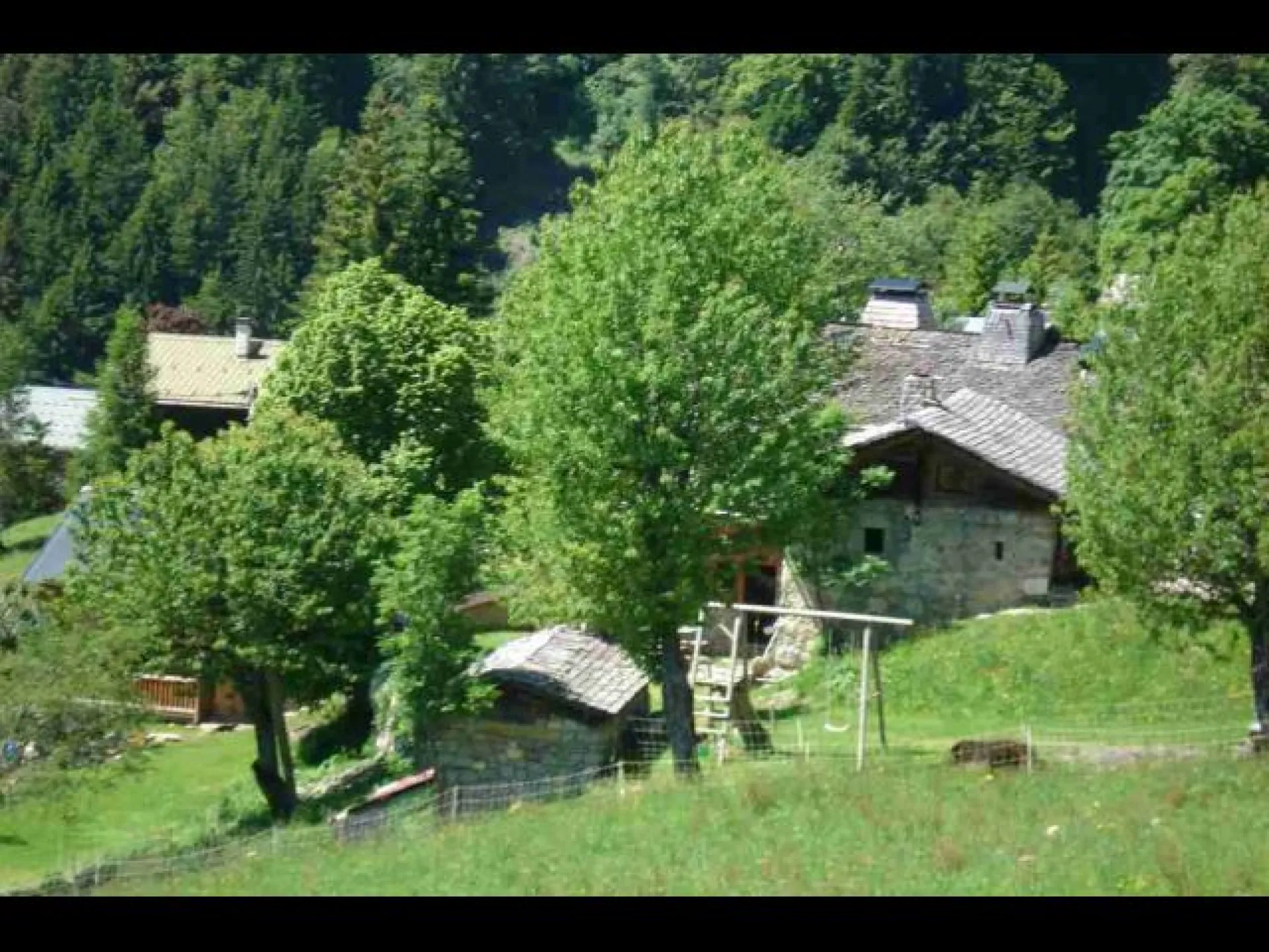 Batiment du four dans le hameau du Biollay