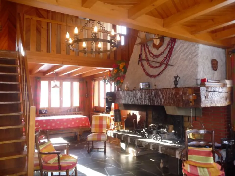 Grand living de 35 m²