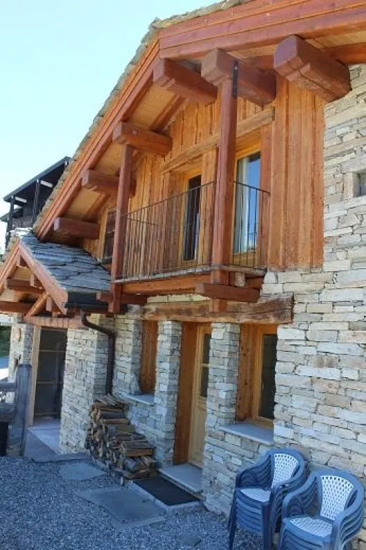 Appartement Bleu : de plein-pied, à la droite du chalet.