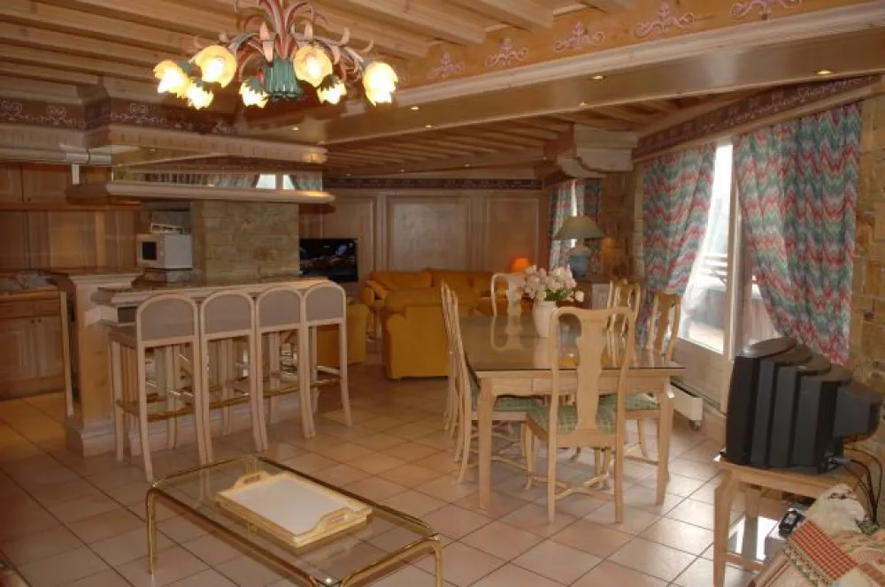 SEJOUR - CUISINE AMERICAINE