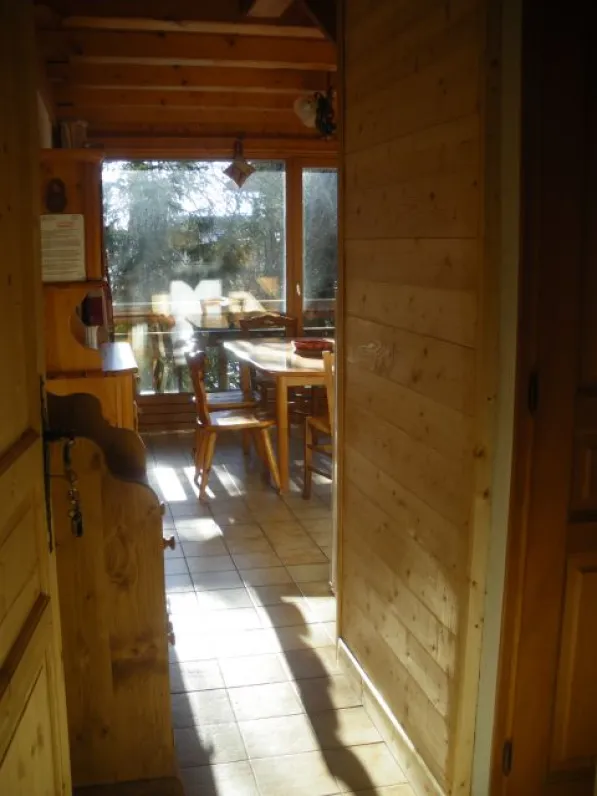 L'entrée de votre location avec la salle à manger