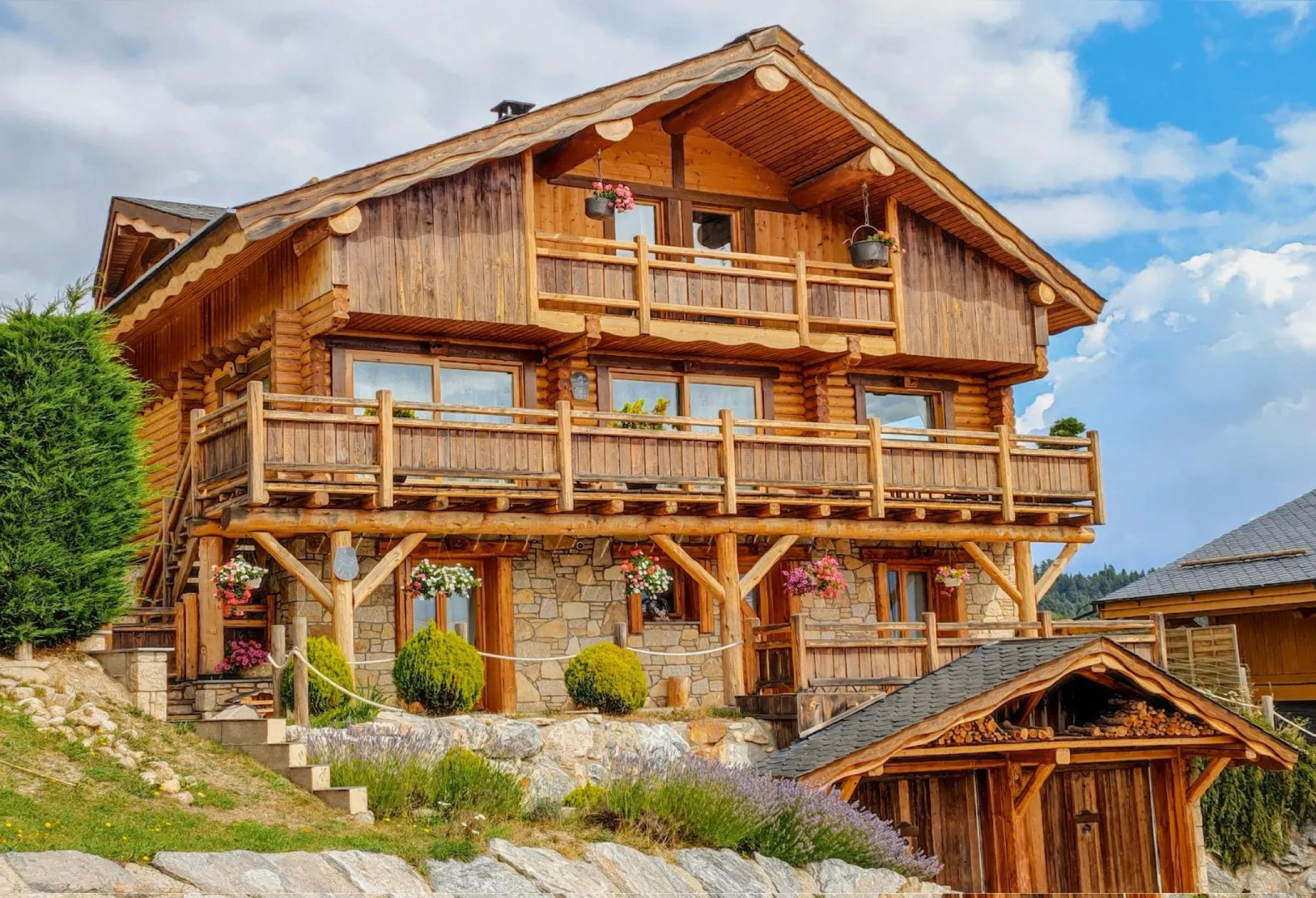 Chalet   tres  estelles à partir de 8 personnes jusqu'à 15.