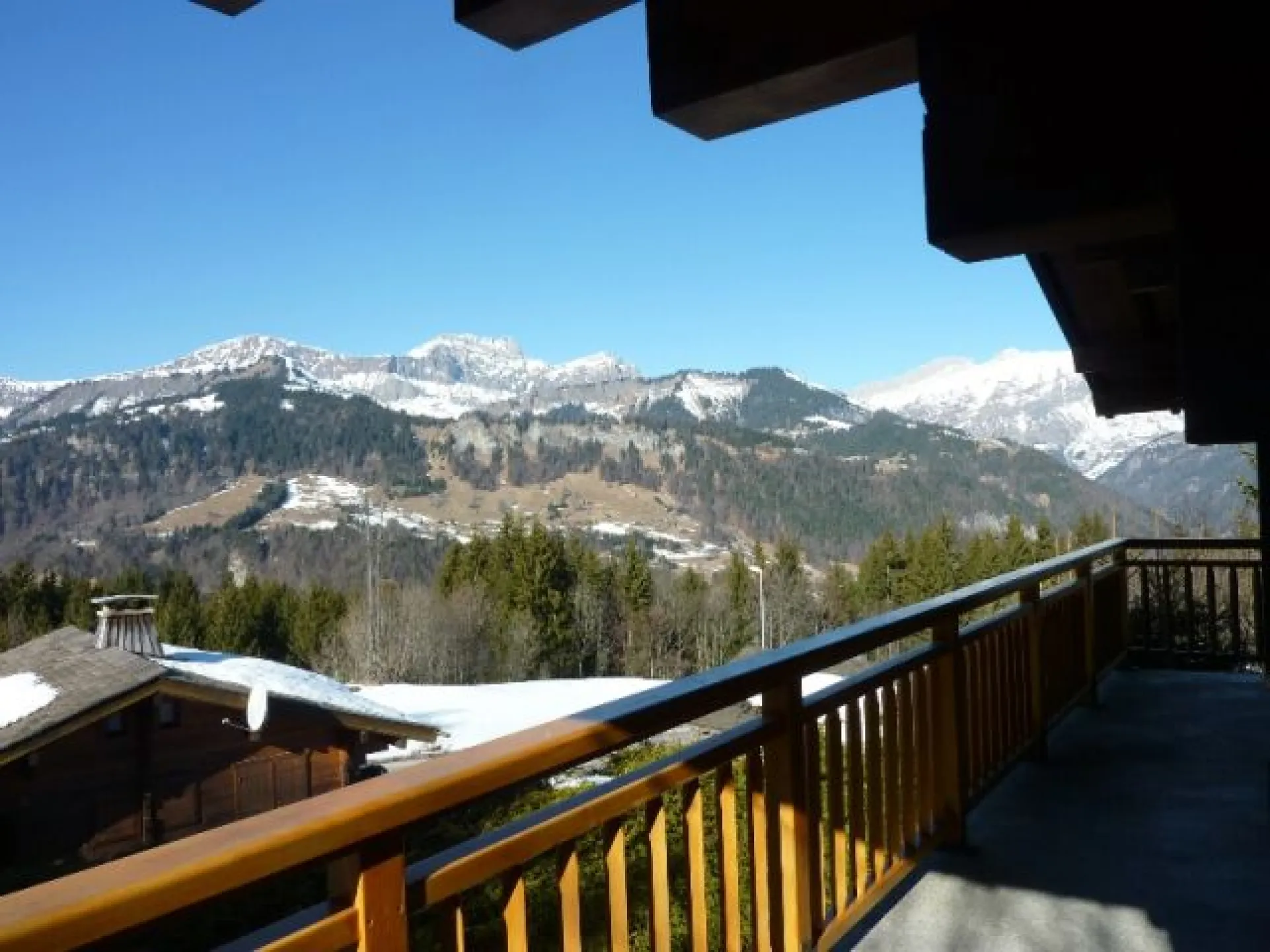 balcony west facing Aravis